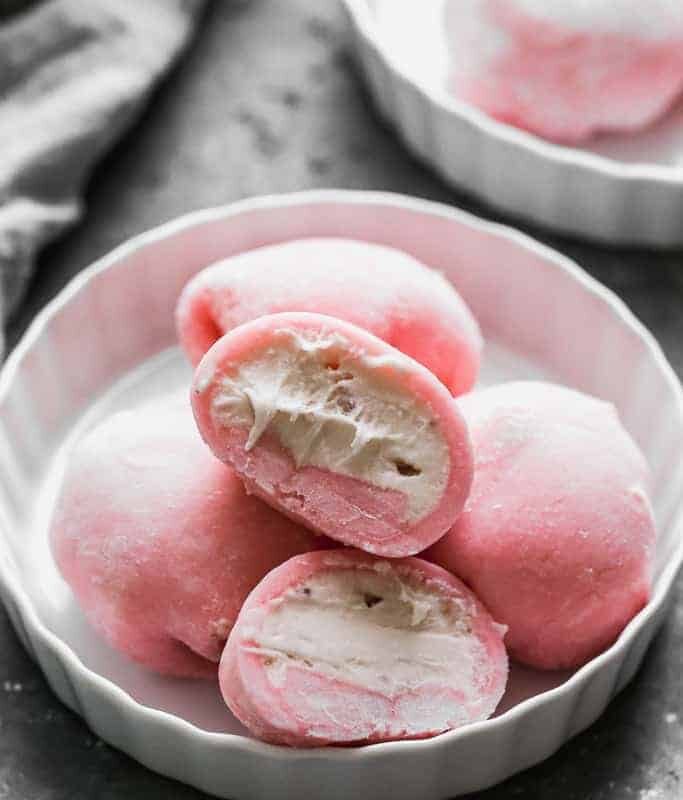 3 Pcs Mochi (Mango, Strawberry, Green Tea or vanilla)
